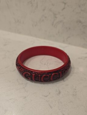 Gucci Red Embossed Logo Resin Bangle